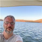 Professeur de Mathématiques, ayant une expérience de 19 ans dans le soutien scolaire … J’ai toujours apprécié transmettre mon savoir mathématiques aux élèves car c’est une matière très importante et elle sert dans beaucoup de domaines … Je serai ravi d’ai